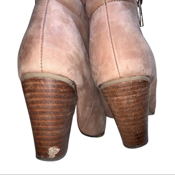 Used Aldo Booties Comfy & Warm Athleisure Wear Warm & Comfy Shoes - Picture 4 of 7